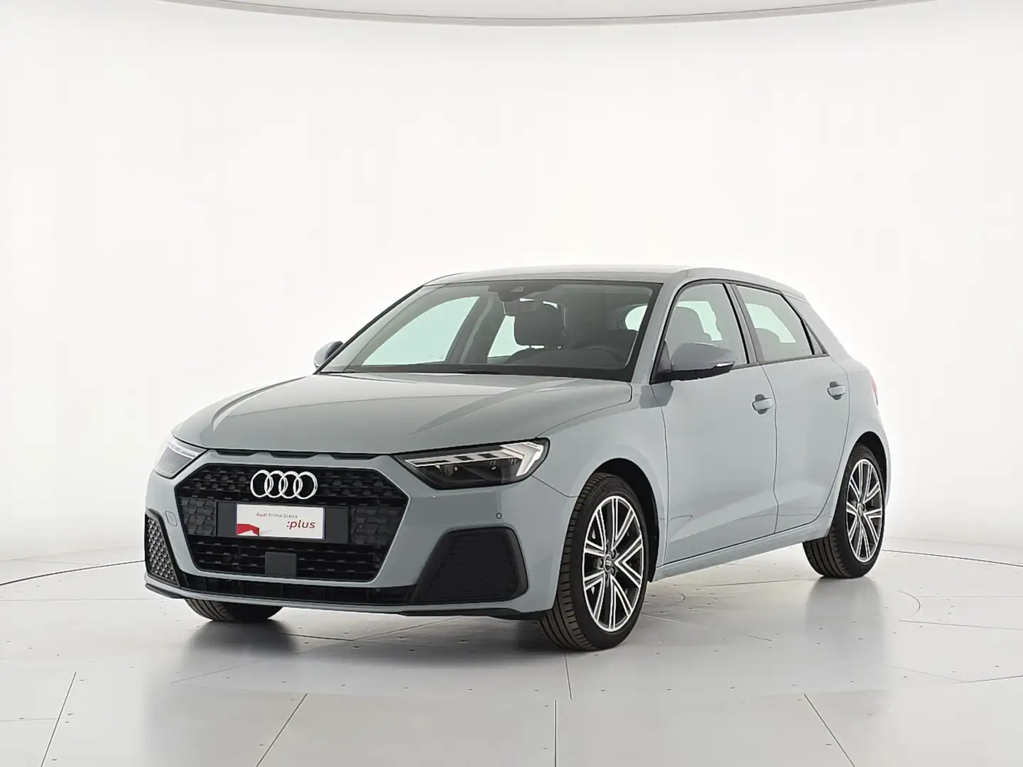 Audi A1 sportback 30 1.0 tfsi admired 110cv s-tronic Gris - 1