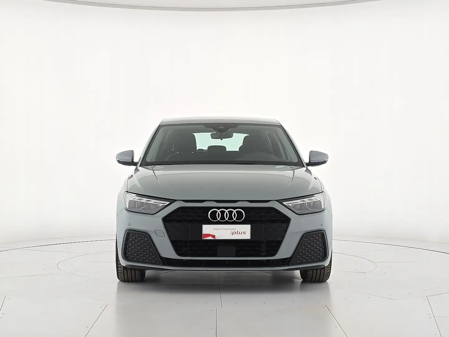 Audi A1 sportback 30 1.0 tfsi admired 110cv s-tronic Gris - 2