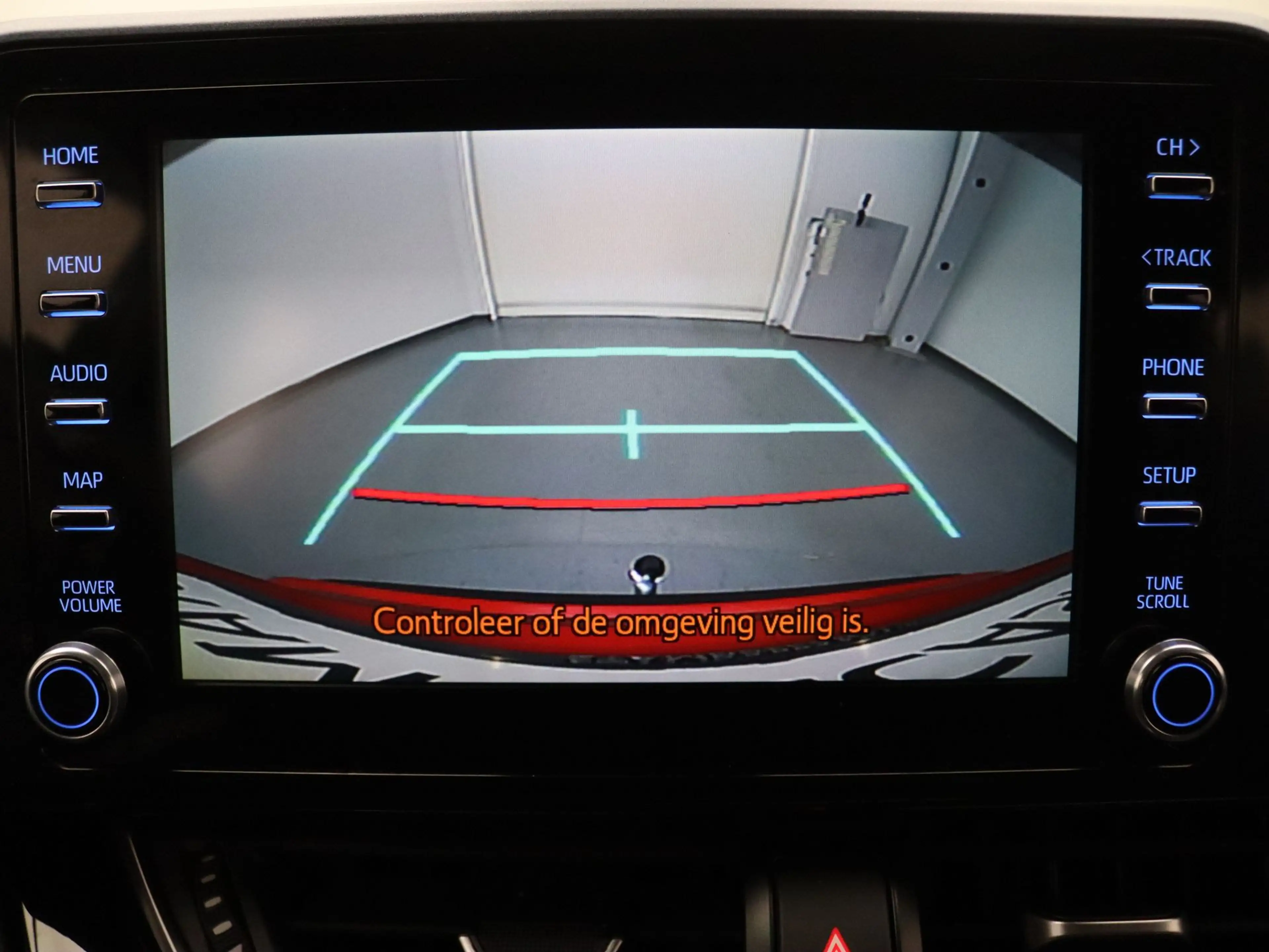 Toyota C-HR 183pk Hybrid Bi-Tone Apple Carplay/Android Auto | — photo 8