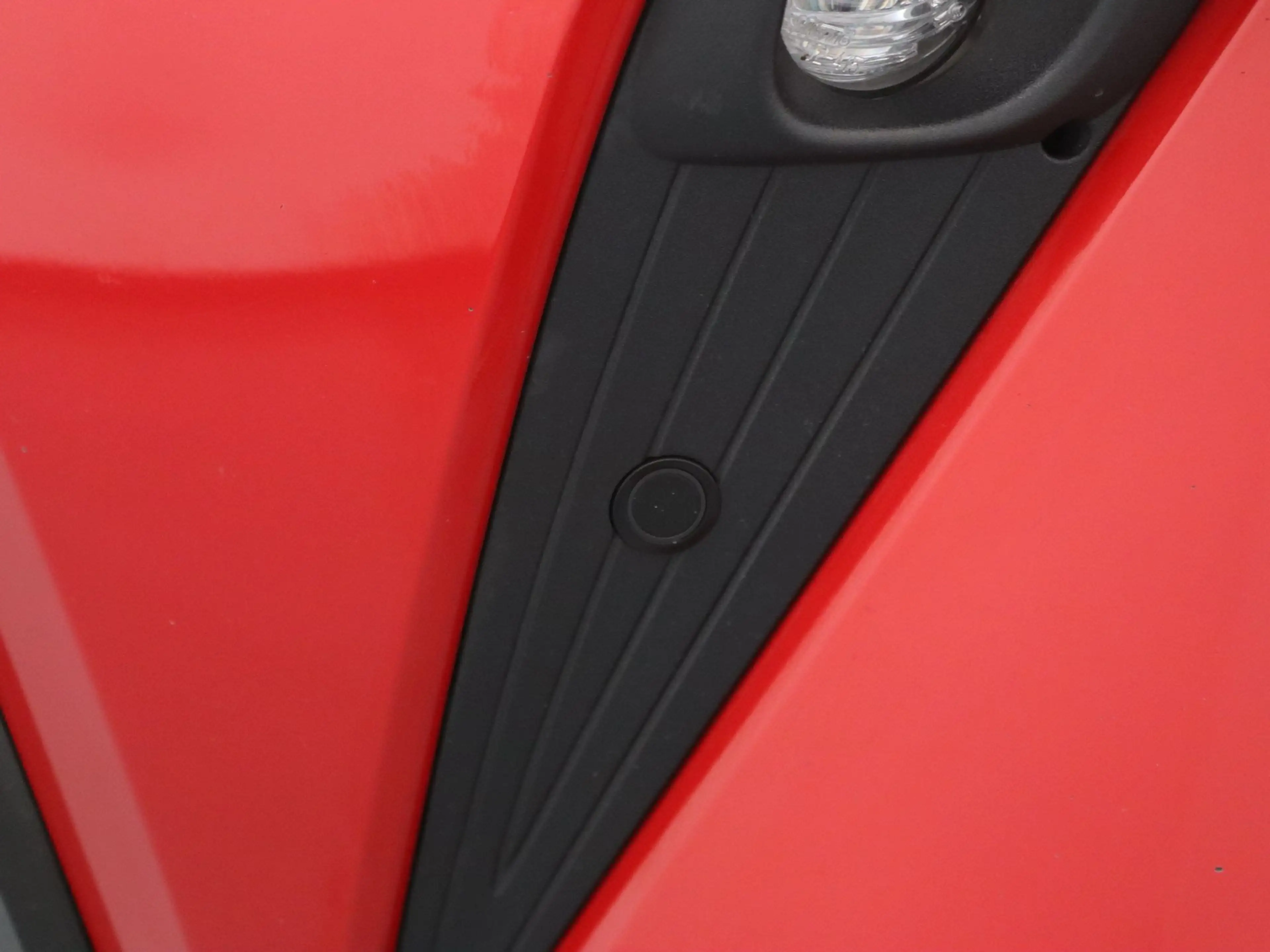Toyota C-HR 183pk Hybrid Bi-Tone Apple Carplay/Android Auto | — photo 35