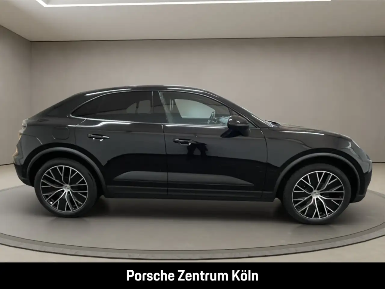 Porsche Macan 4 Surround-View BOSE Luftfederung 21-Zoll 6