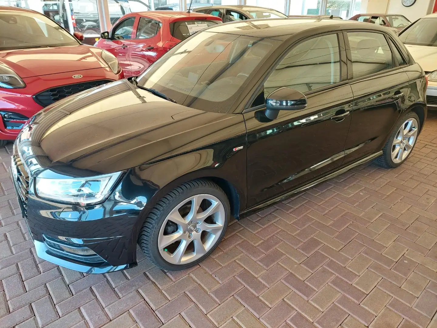 Audi A1 Sportback Klimaautomatik Bluetooth PDC  Xenon Nero - 2