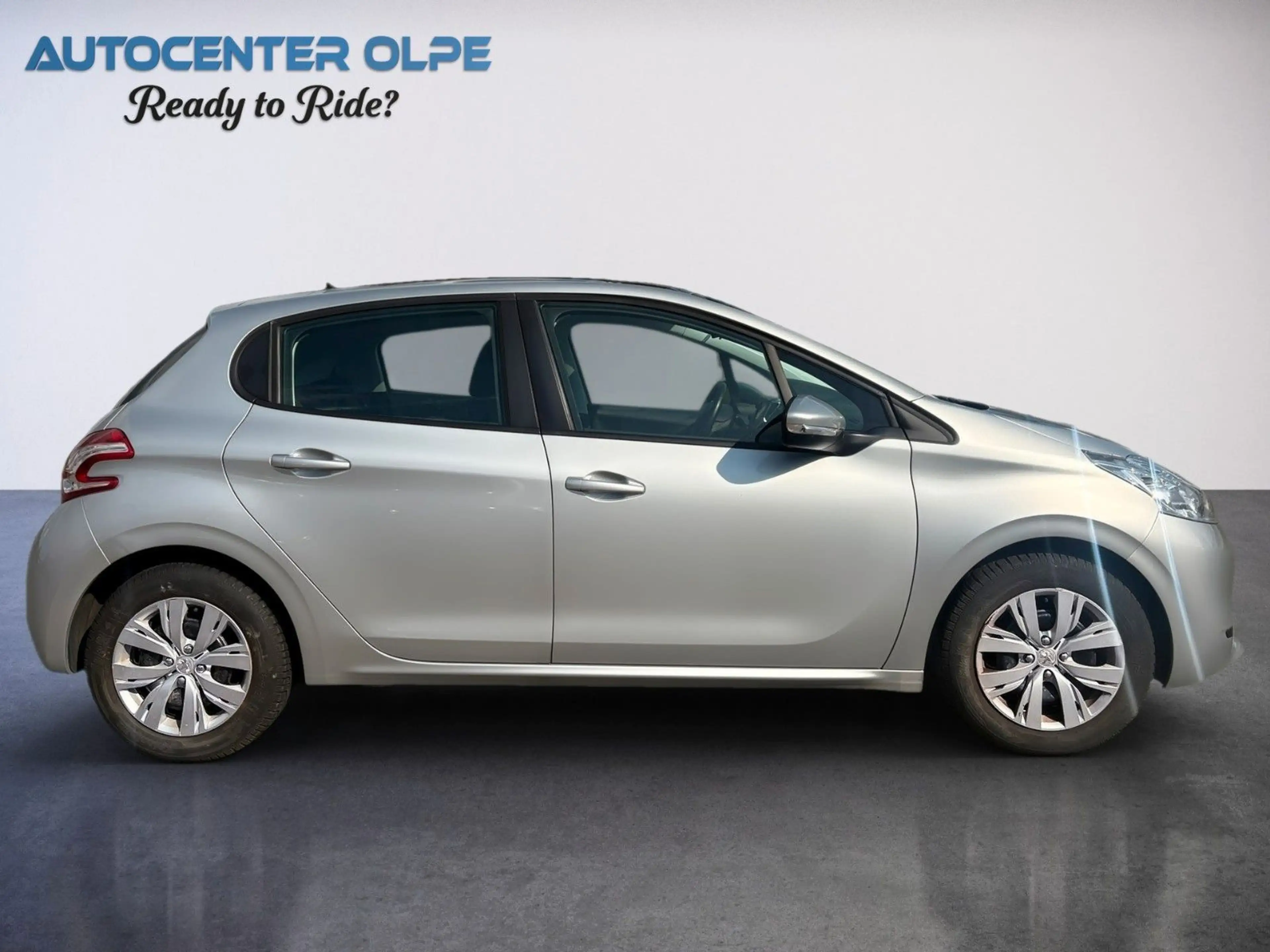 Peugeot 208 Active **TÜV*PANO** — photo 2