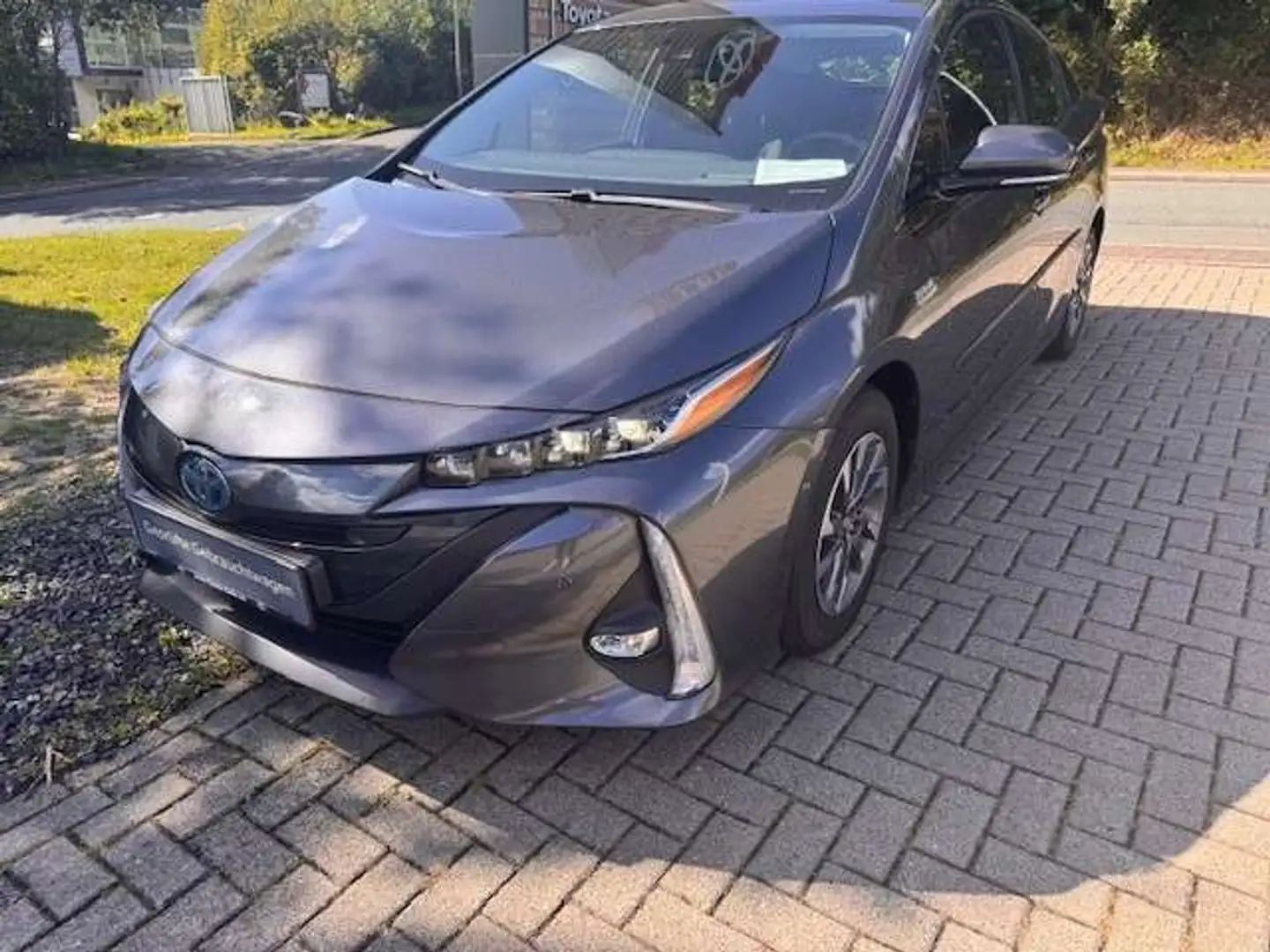 Toyota Prius Plug-in Hybrid Comfort - 2