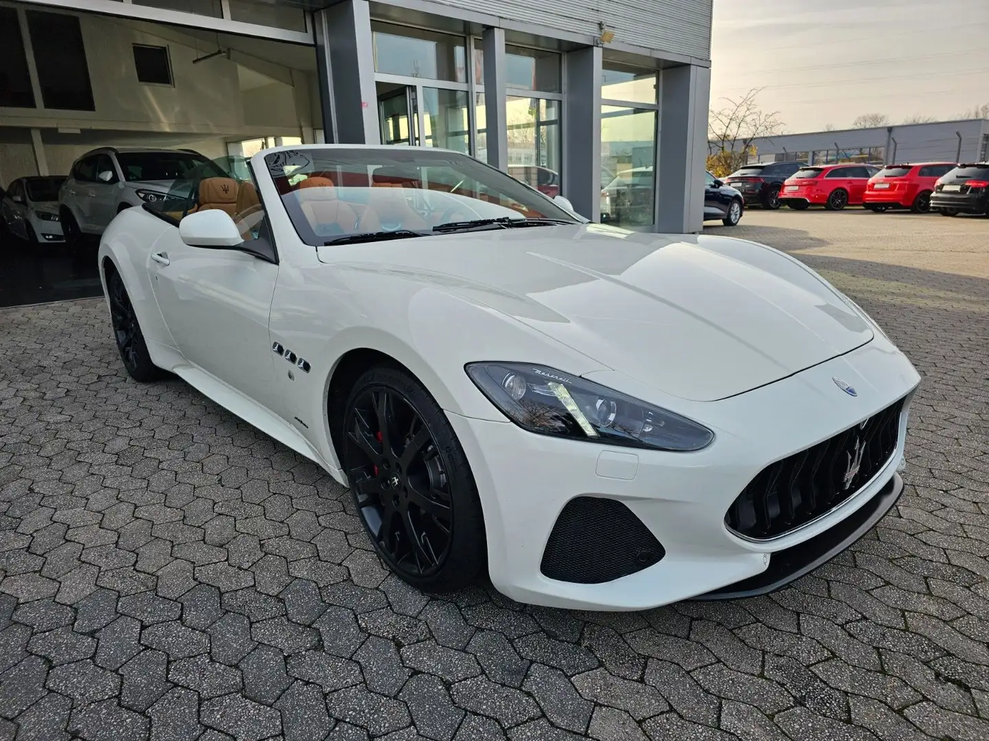 Maserati GranCabrio 4.7 V8 Sport Automatik*Facelift*Touch Blanc - 2