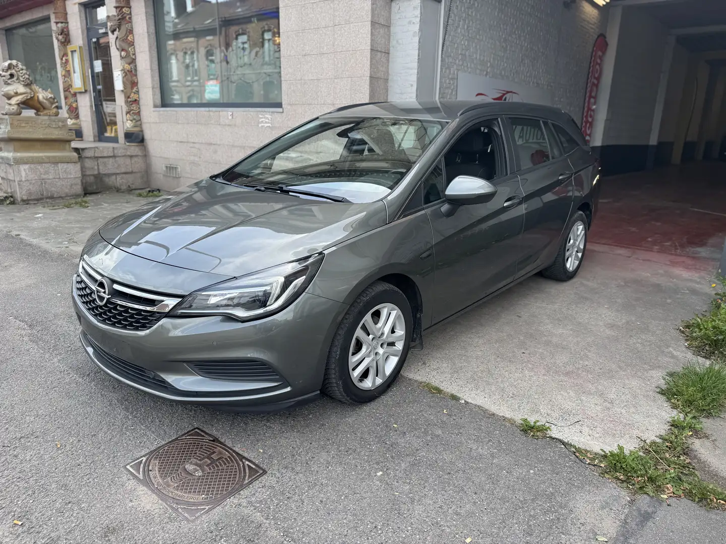 Opel Astra Sports Tourer 1.6 CDTi ECOTEC D Edition S/S (EU6.2 Gris - 2