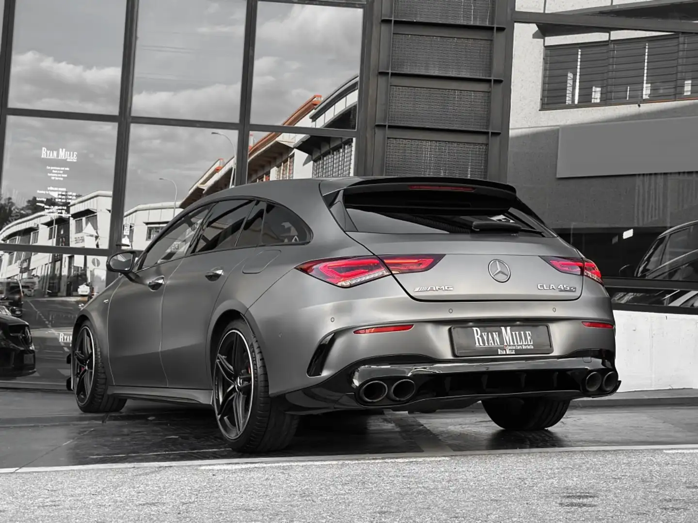 Mercedes-Benz CLA 45 AMG Shooting Brake S 4Matic+ 8G-DCT Gris - 2