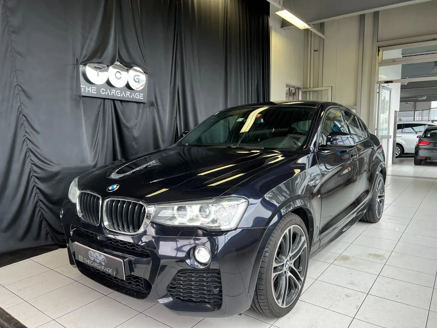BMW X4 xDrive 20 d M Sport Zwart - 1