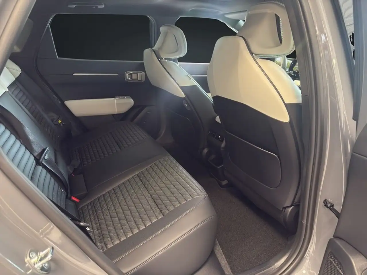 Kia EV4 Fastback 81 FWD GT-Line DWP COM CON GD 14