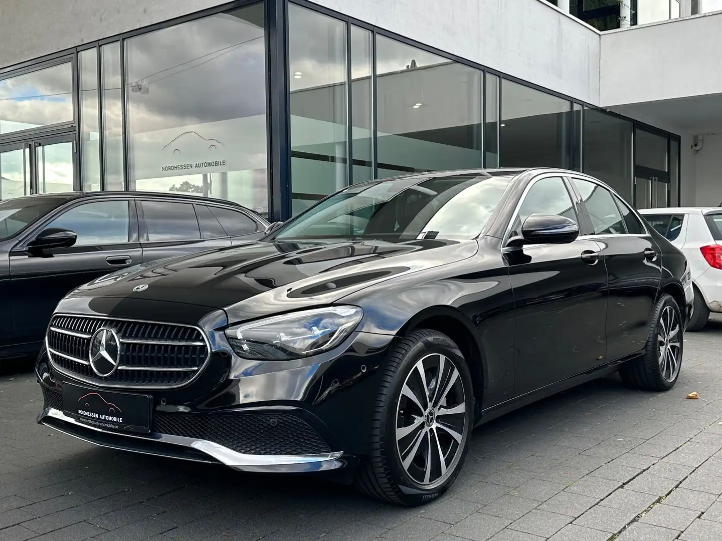 Mercedes-Benz E 300 e 4Matic Avantgarde | Widescreen | Kamera Schwarz - 1