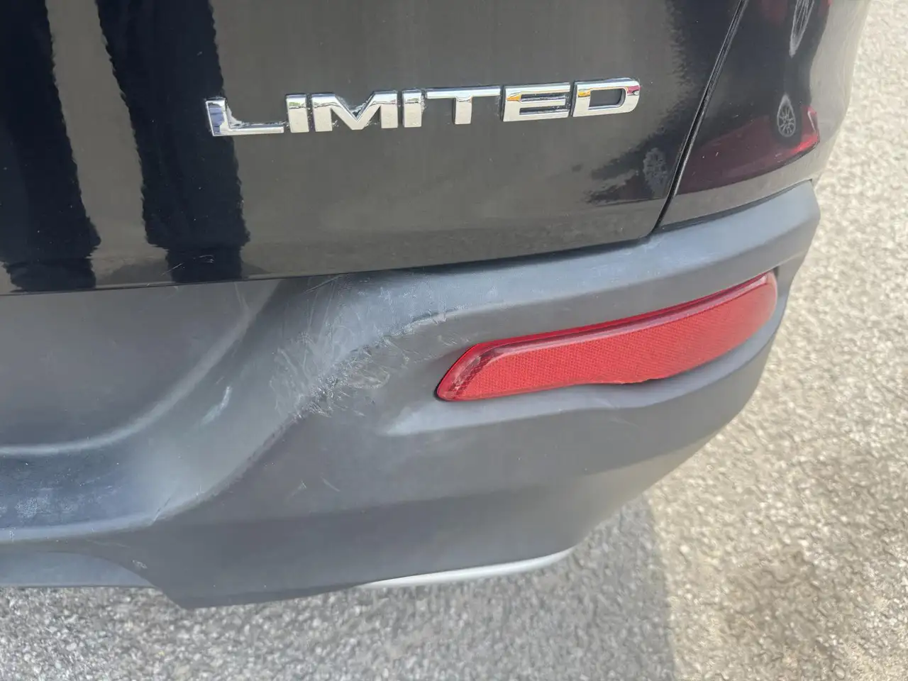 Jeep Cherokee снимка Jeep Cherokee