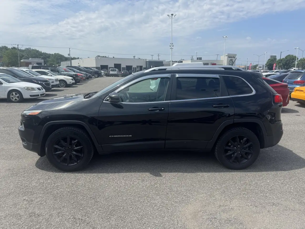 Jeep Cherokee снимка Jeep Cherokee