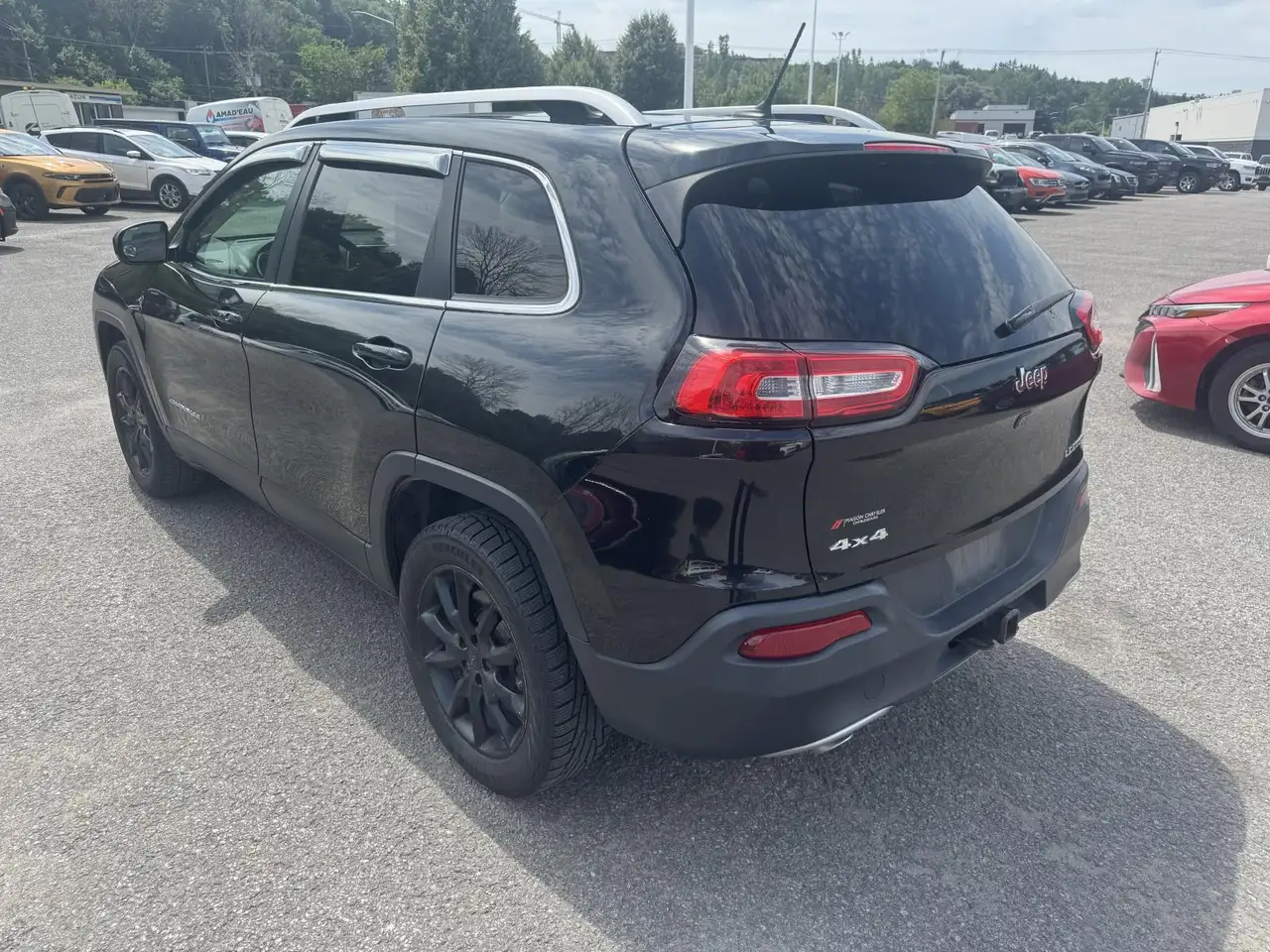 Jeep Cherokee снимка Jeep Cherokee