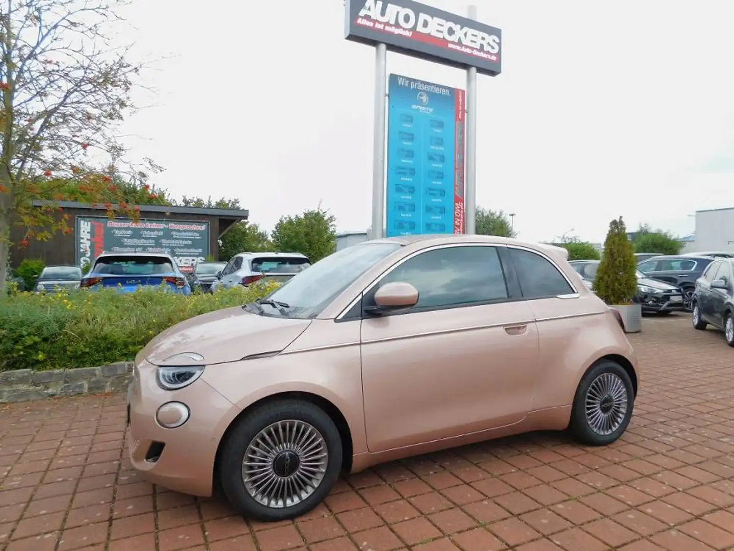 Fiat 500e 500E Elektro Komfort + Style Paket Kamera SHZ PDC Gold - 1