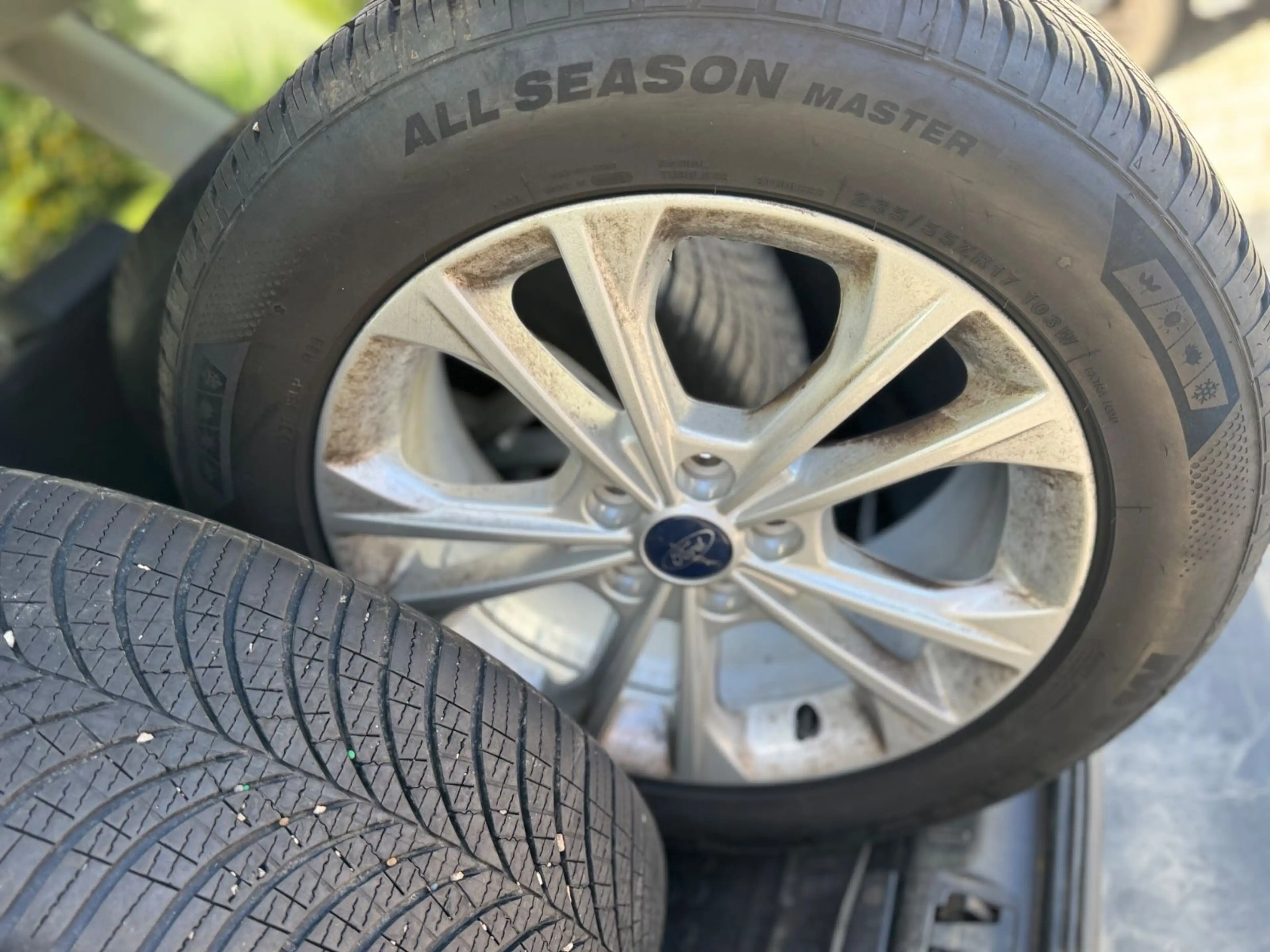 Ford Kuga Titanium 4x4 AHK NAVI Kamera — photo 11