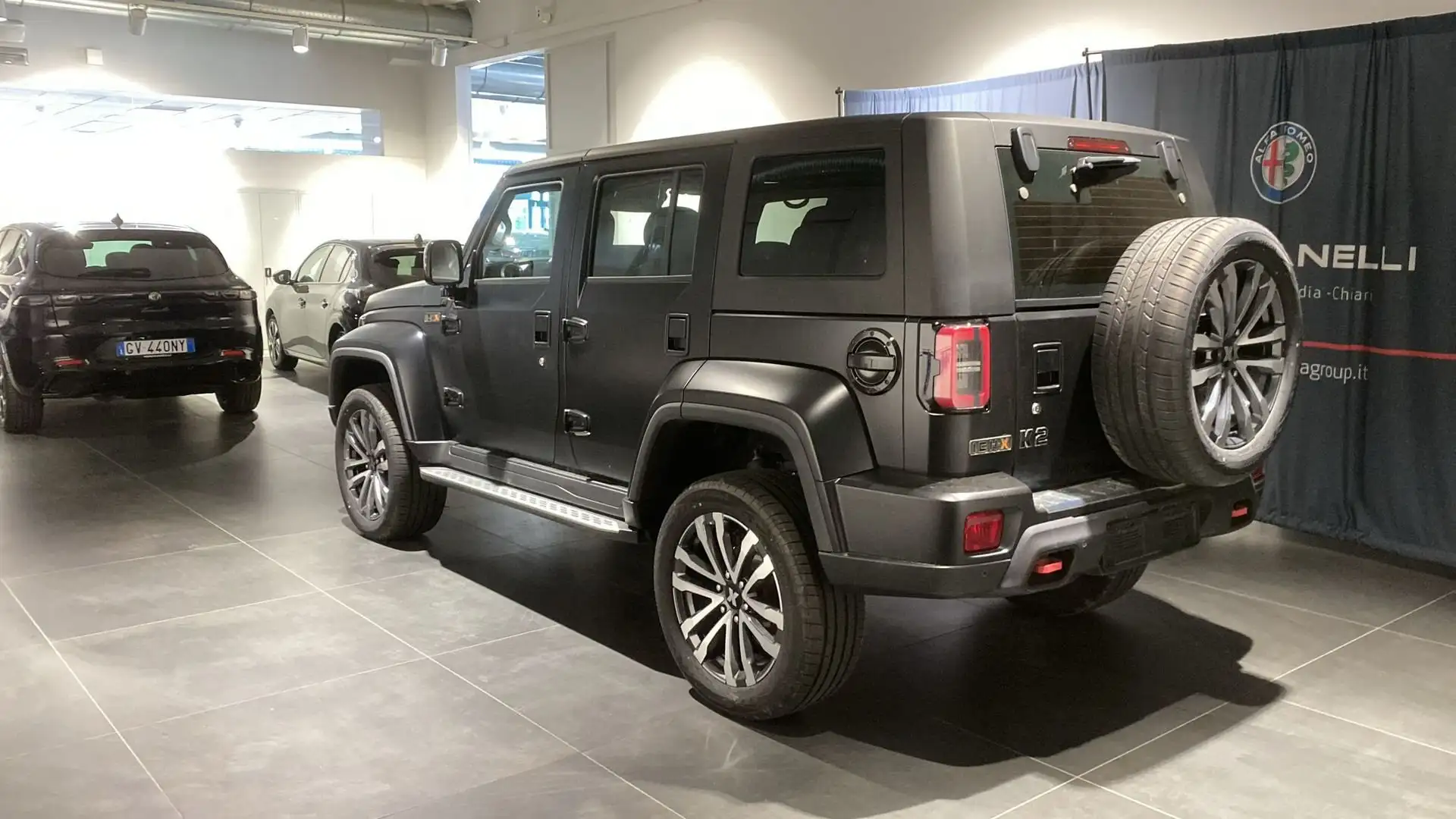 ICH-X K2 2.0 Turbo Diesel Auto 4WD Schwarz - 2