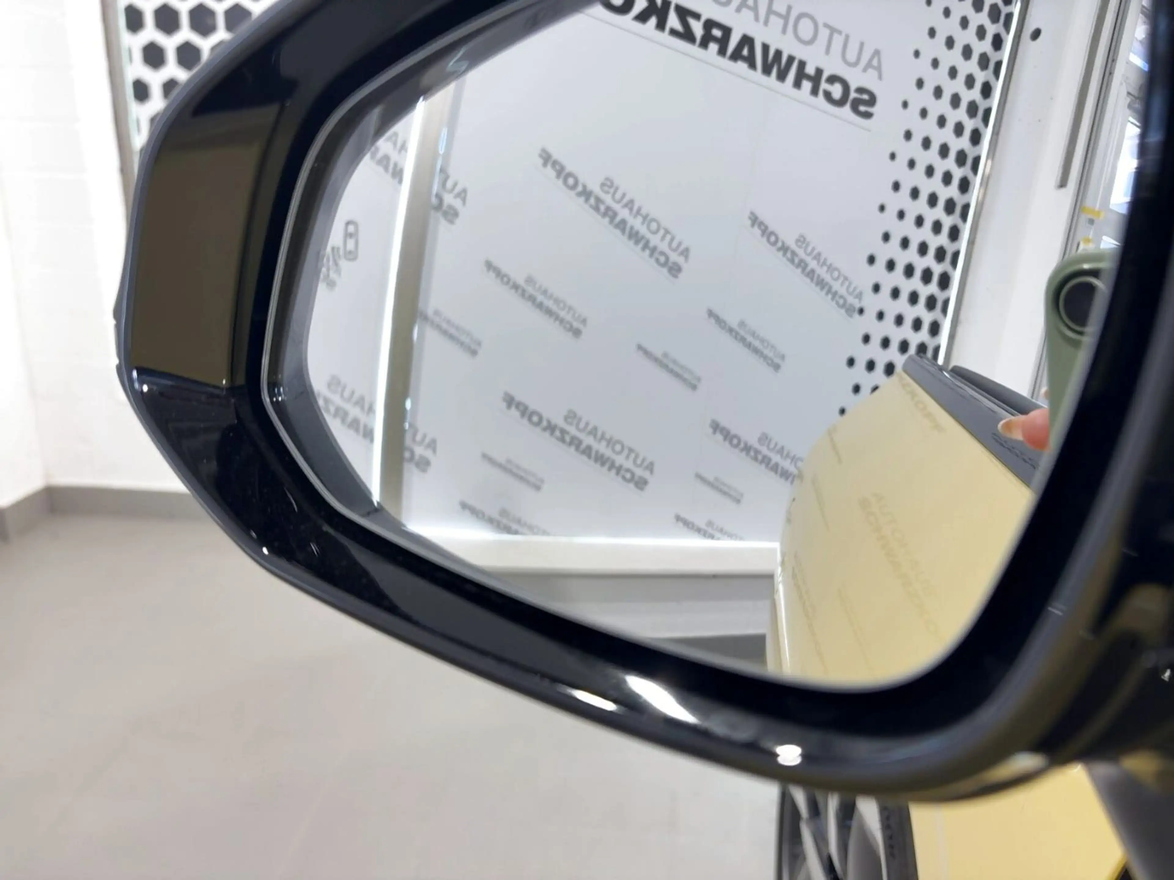 Leapmotor B05 Design ProMax — photo 10