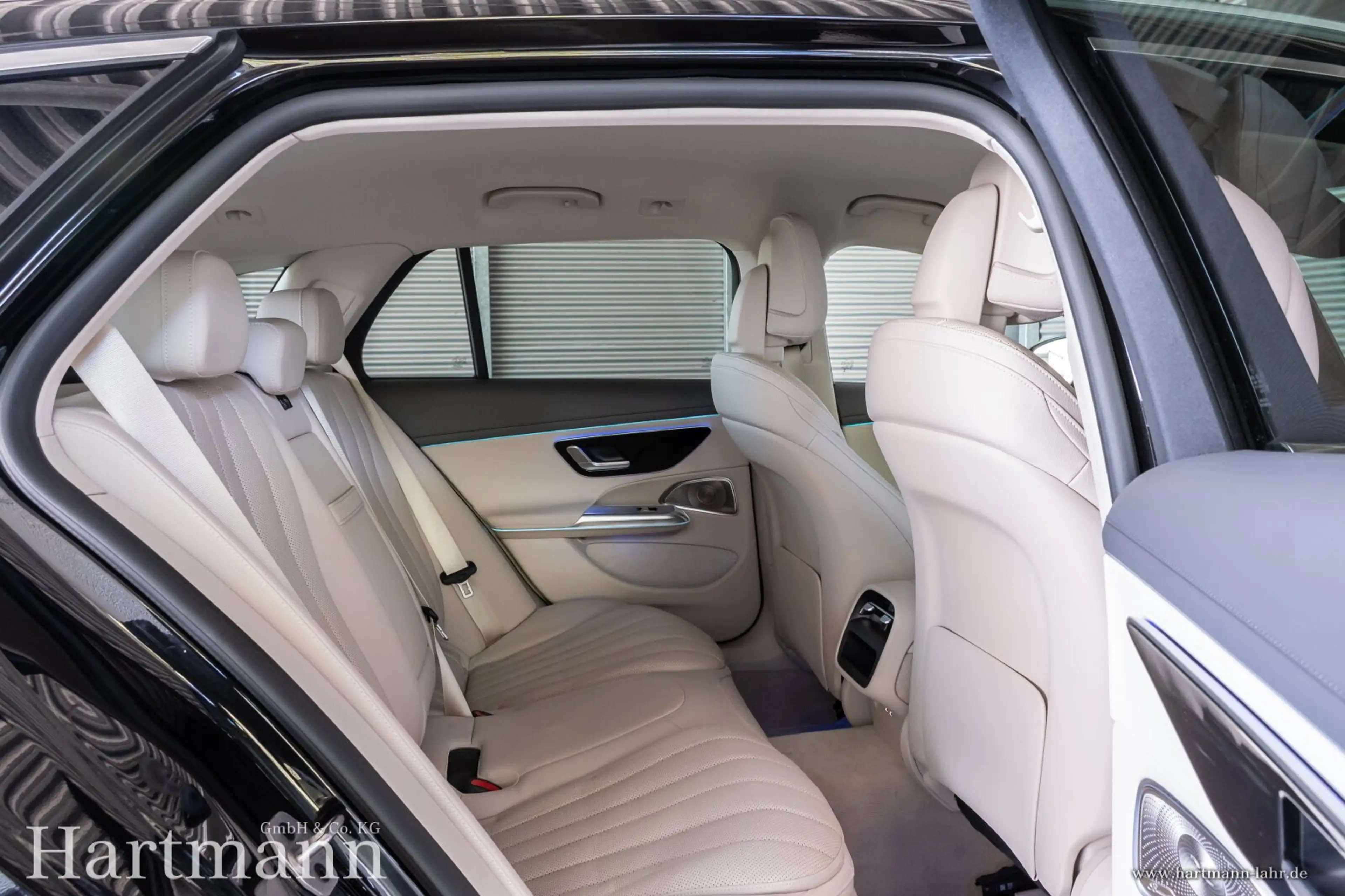 Mercedes-Benz E 450 E 450 T 4M Exclusive Premium AHK Leder beige Klima — photo 11