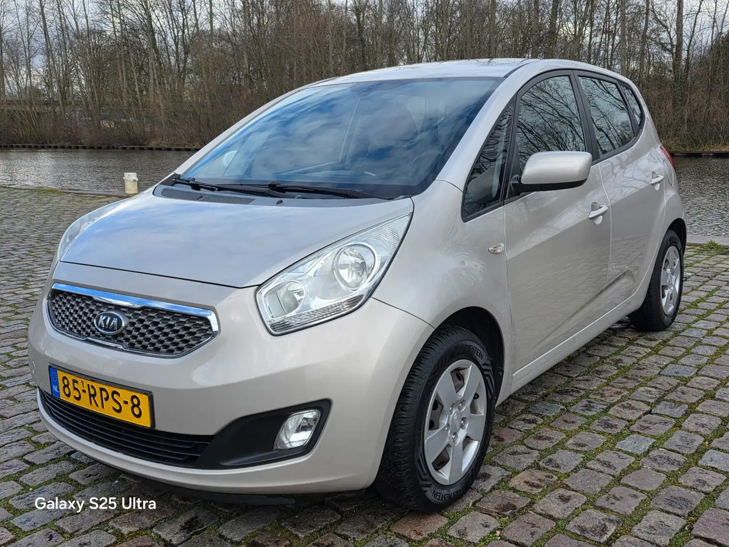 Kia Venga 1.4 CVVT Seven 2e eigenaar dealer onderhouden navi Beige - 2