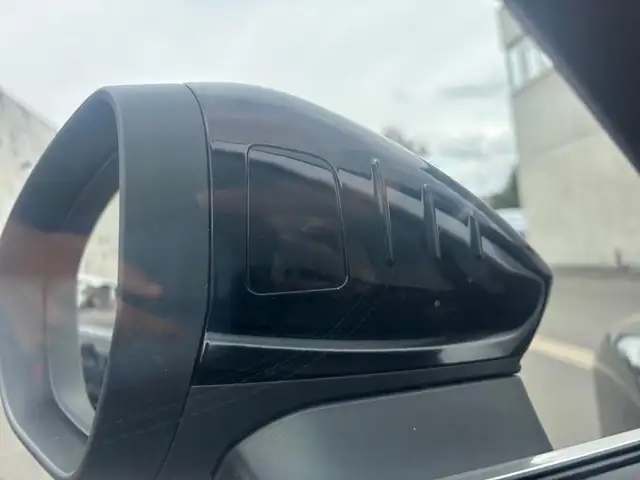 Audi A6 view 8