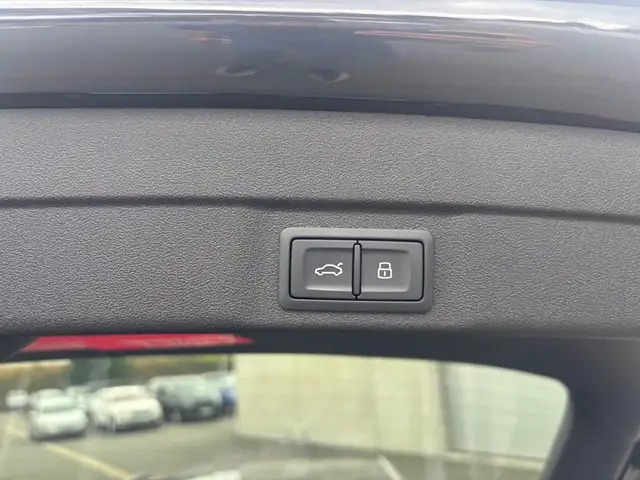 Audi A6 view 14