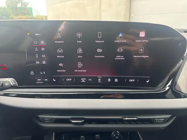 Audi A6 view 10