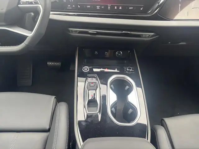 Audi A6 view 23
