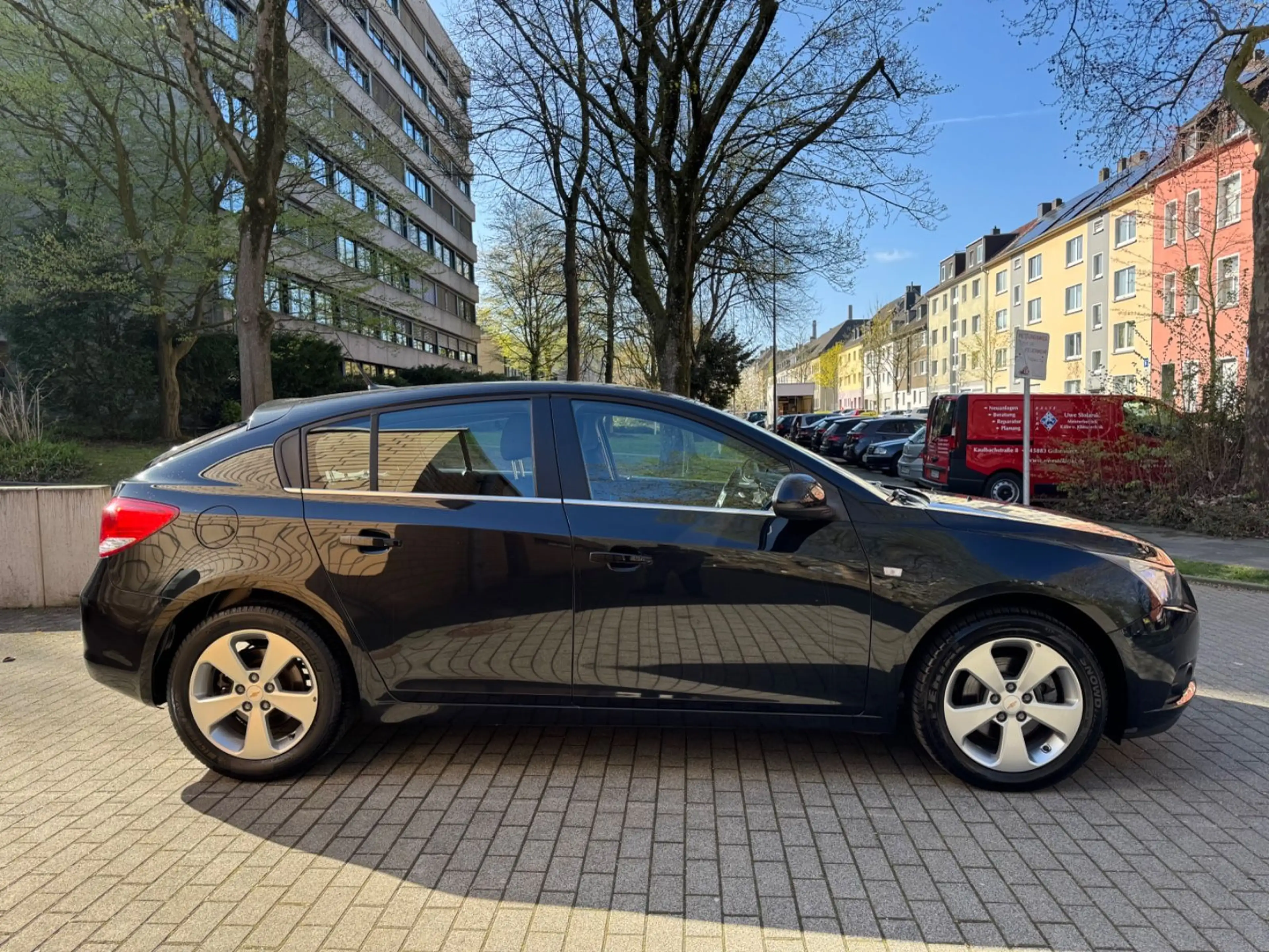 Chevrolet Cruze Hatchback LTZ/AUTOMATIK/104TKM/NAVI/GEPFLE — photo 8