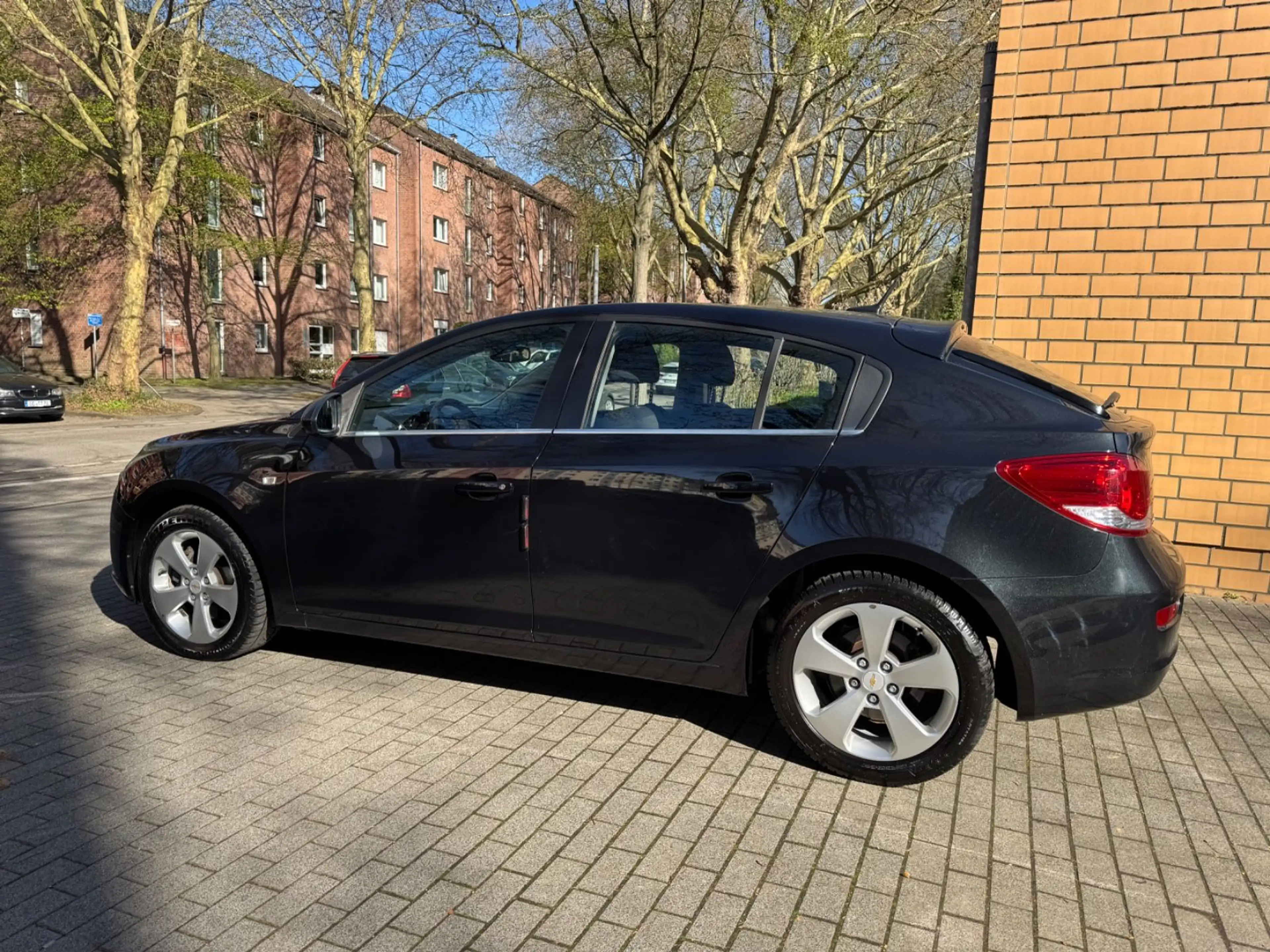 Chevrolet Cruze Hatchback LTZ/AUTOMATIK/104TKM/NAVI/GEPFLE — photo 7