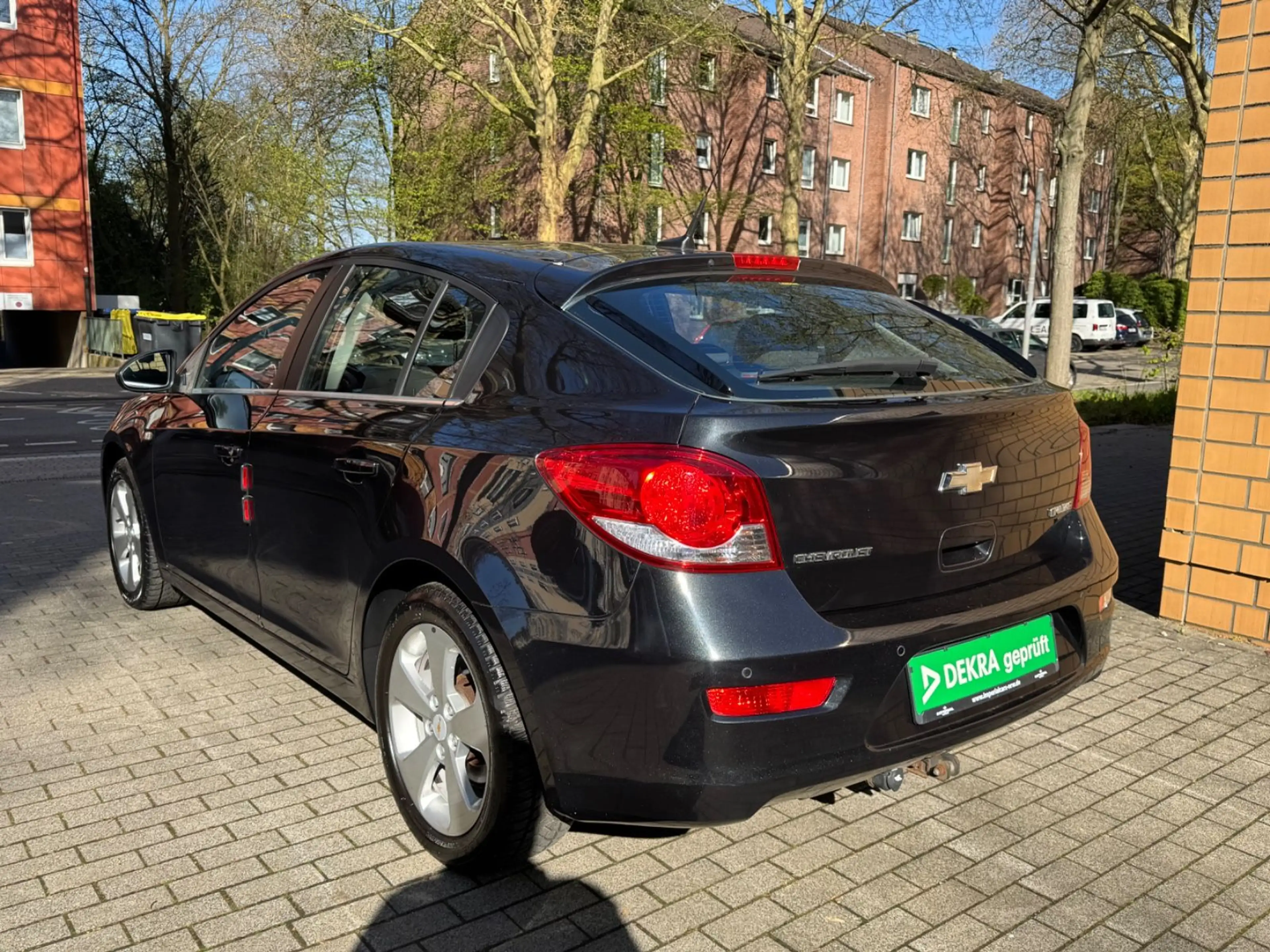 Chevrolet Cruze Hatchback LTZ/AUTOMATIK/104TKM/NAVI/GEPFLE — photo 6