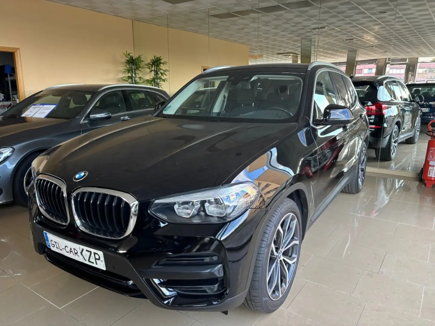 BMW X3 xDrive 20dA Noir - 1