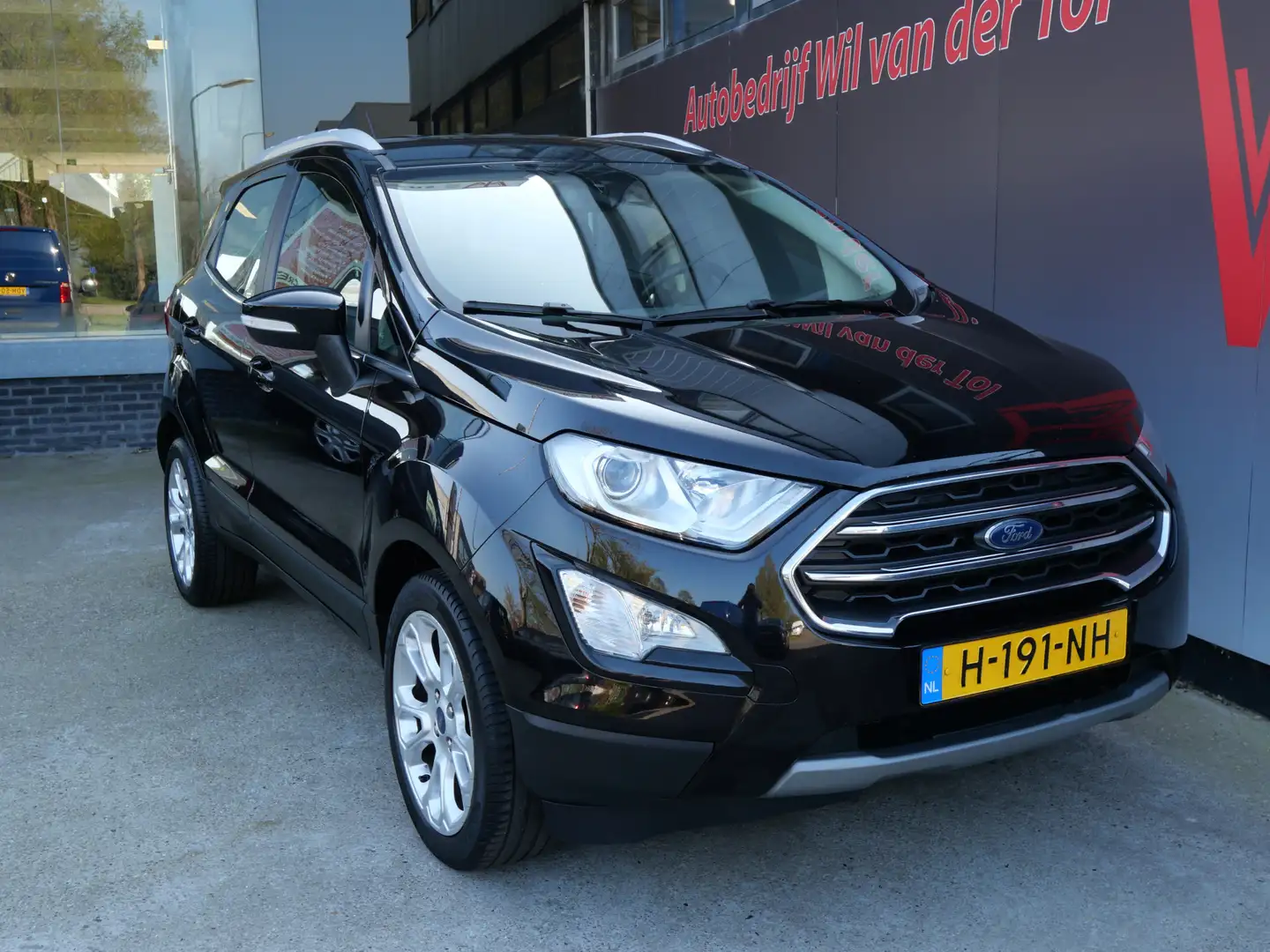 Ford EcoSport 1.0 ECOBOOST TITANIUM | CRUISE | CLIMA | CARPLAY | Zwart - 2