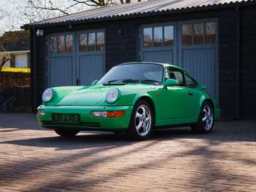 Carrera 2 Coupe - Signal Green - Manual - Just Arr