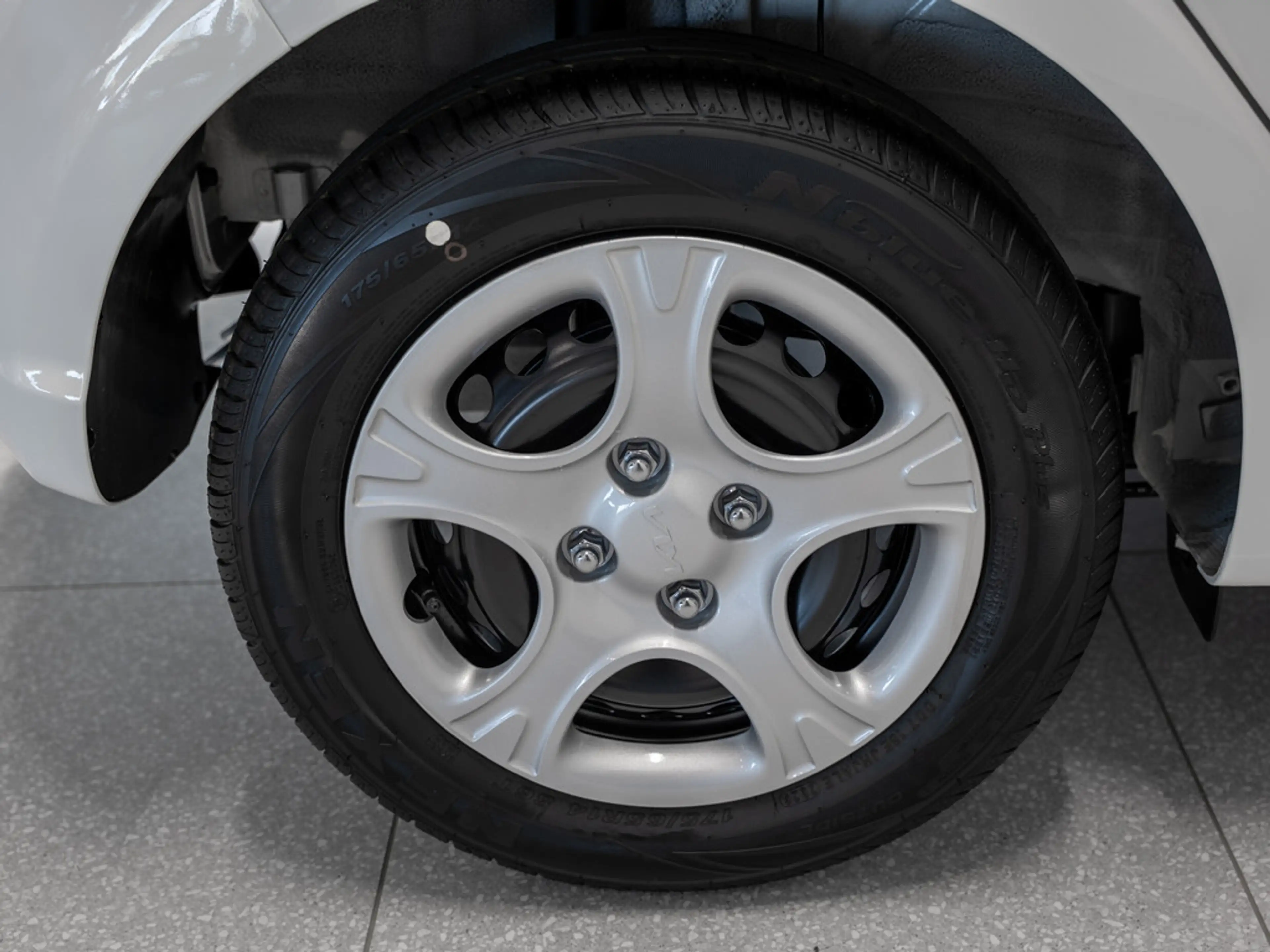 Kia Picanto 1.0 Core NAVI KAMERA PDC KLIMA FSE — photo 9