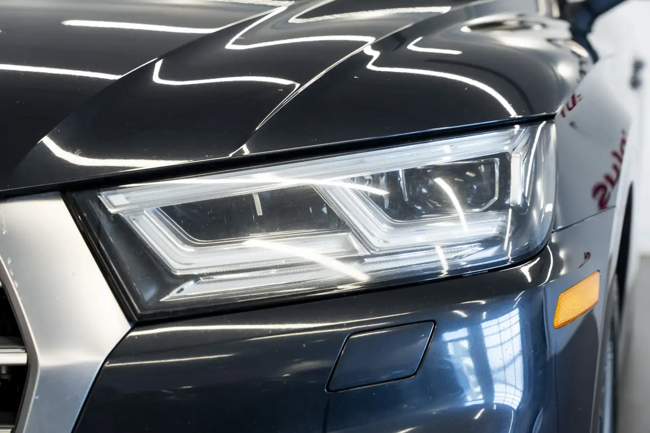 Audi SQ5 снимка Audi SQ5