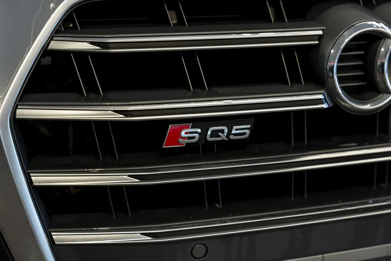 Audi SQ5 снимка Audi SQ5