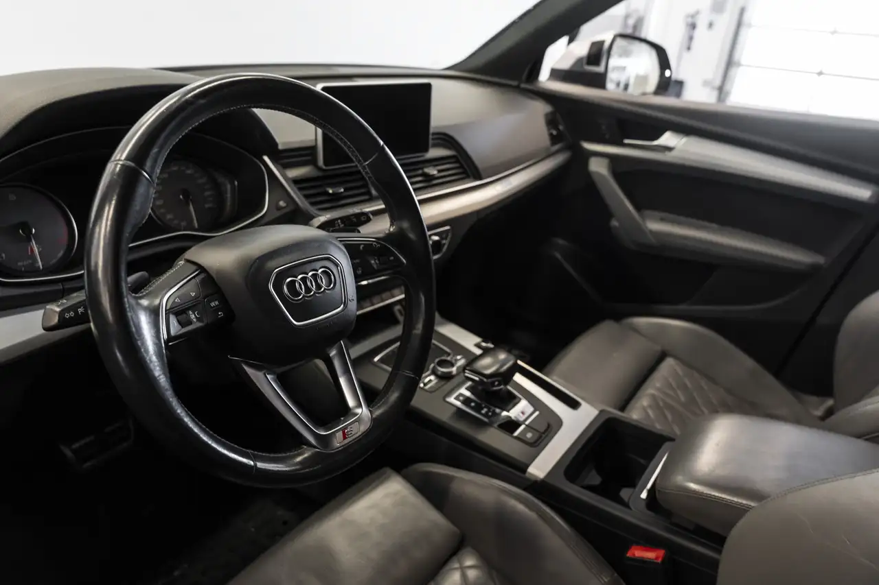 Audi SQ5 снимка Audi SQ5
