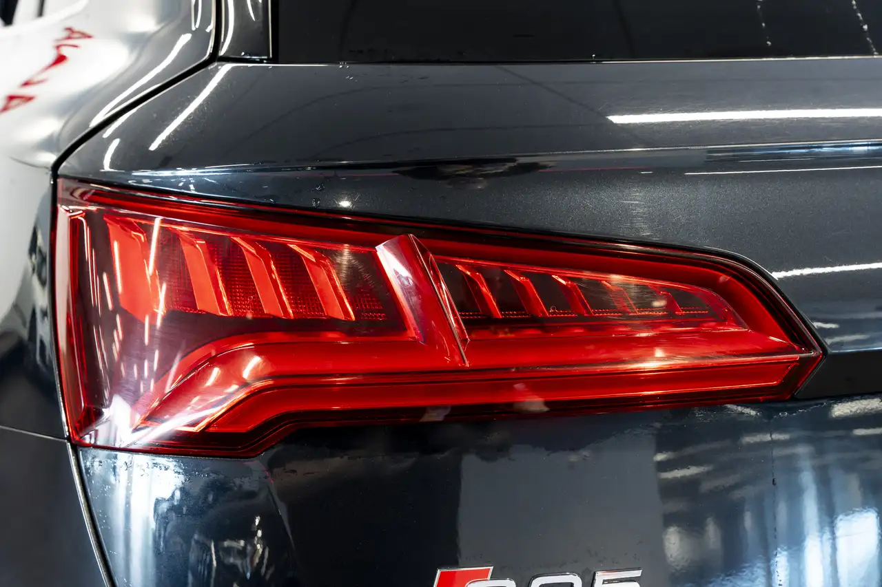 Audi SQ5 снимка Audi SQ5