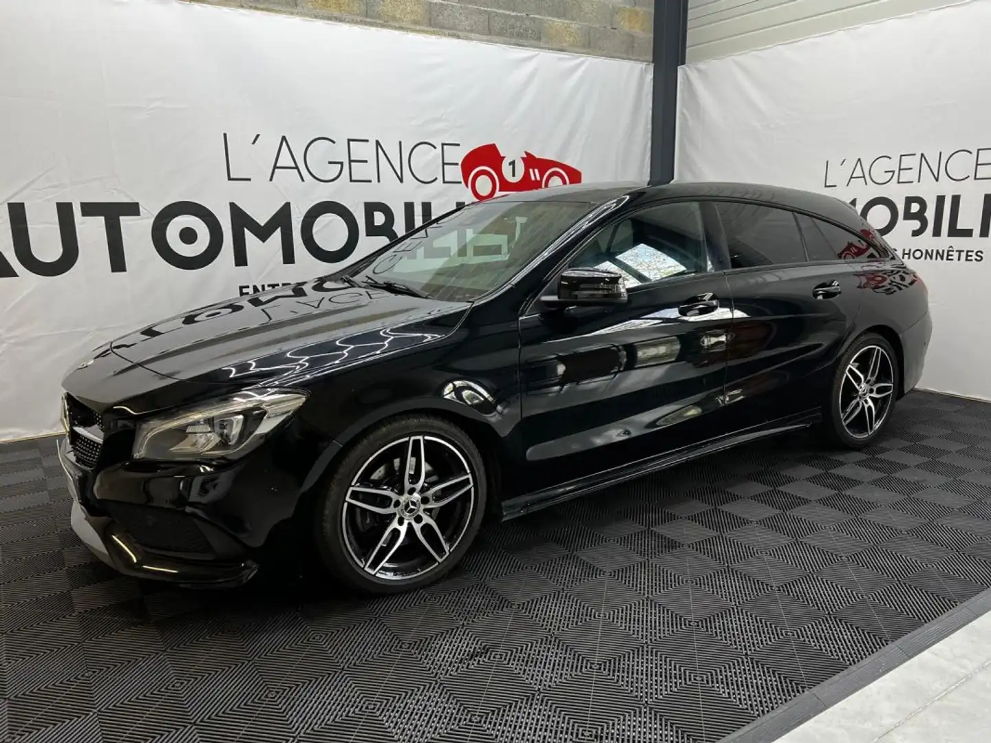 Mercedes-Benz CLA 220 Classe 220d Fascination 7G-Tronic Siyah - 2