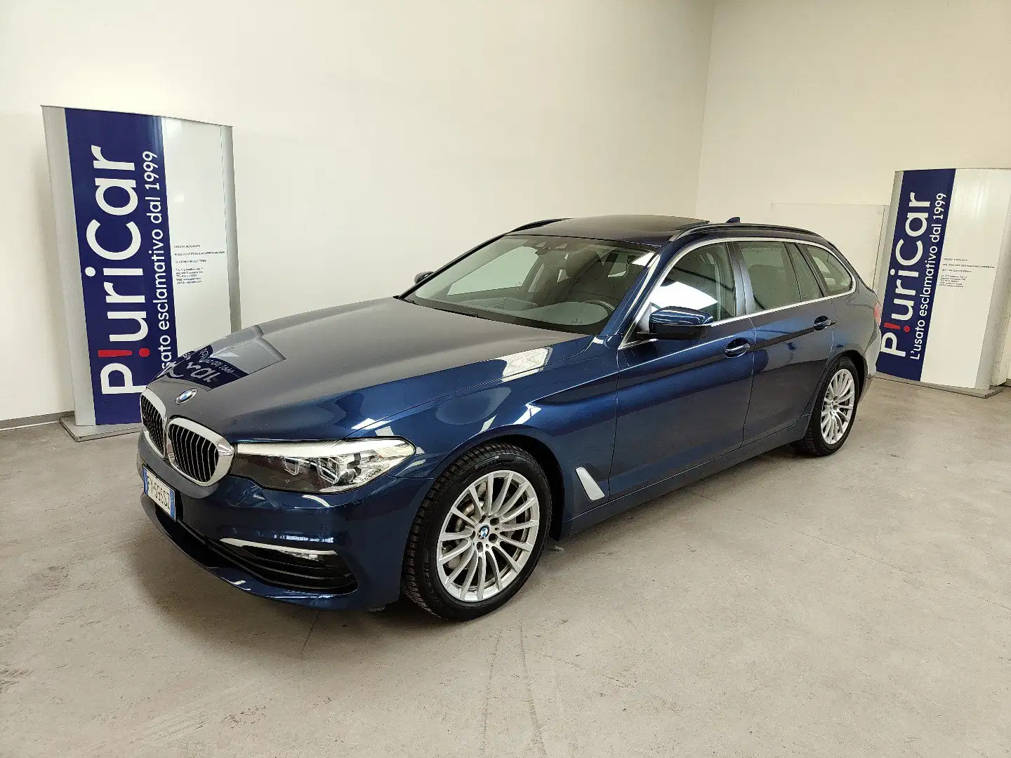 BMW 530 d xDrive 265CV Touring auto Tetto Pelle Navi 18" Blu/Azzurro - 1
