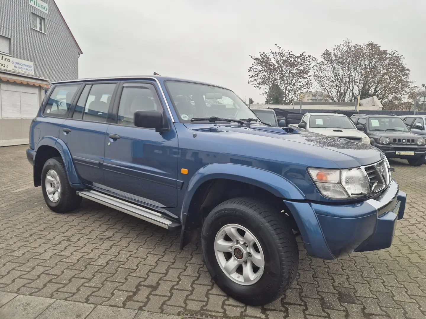Nissan Patrol GR 3.0 Bleu - 1