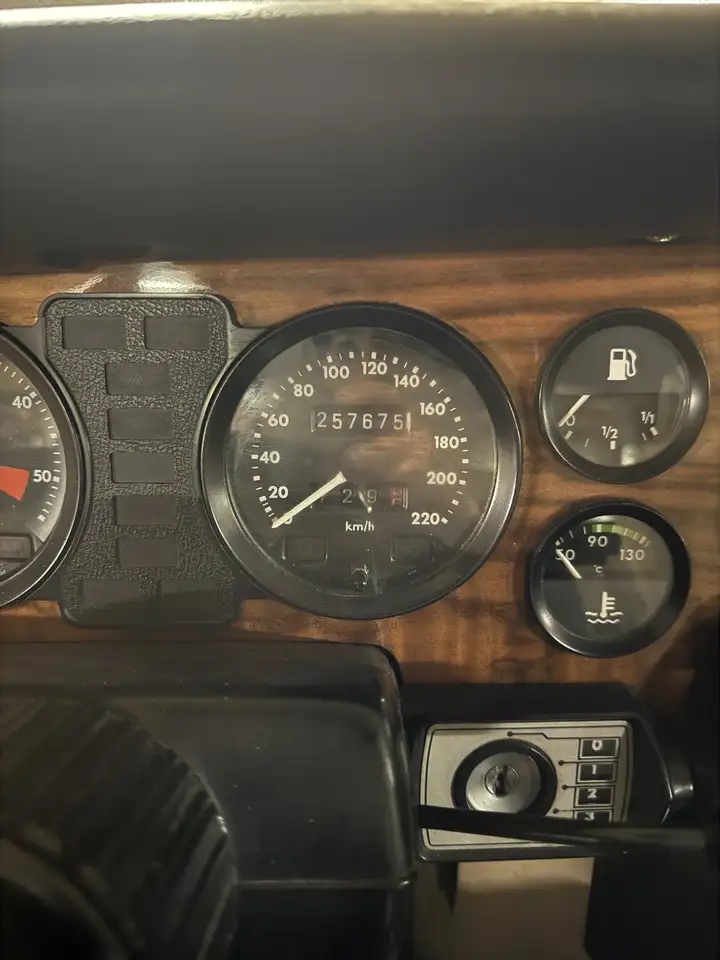 Daimler Sovereign 4.2, foto 5