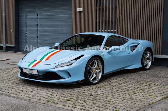 Imagine Ferrari F8 Tributo Coupé Lift, Racing Seats, Kamera