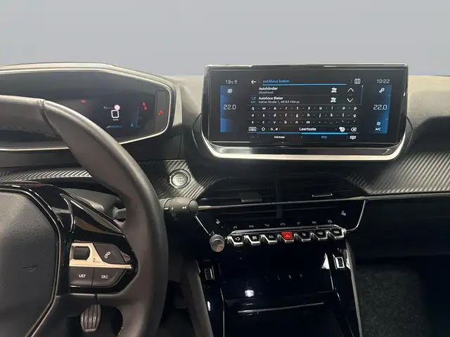 Peugeot 2008 view 12