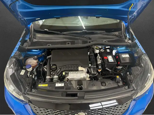 Peugeot 2008 view 5