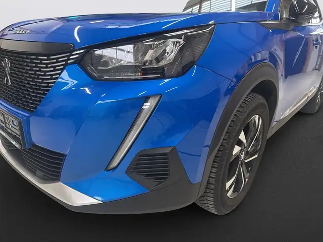 Peugeot 2008 view 9