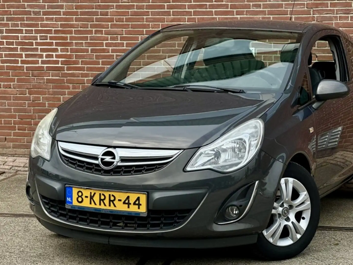 Opel Corsa 1.2-16V Berlin |Clima |CruiseC |Stoelverw Grijs - 2