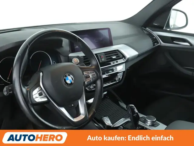 BMW X3 view 11