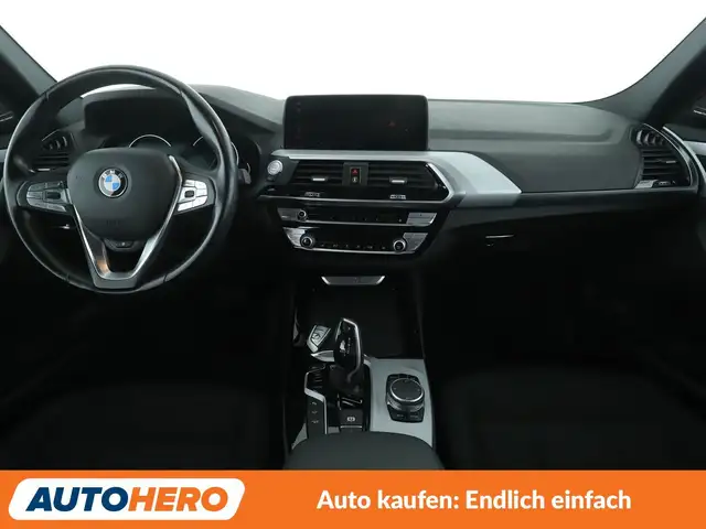 BMW X3 view 12