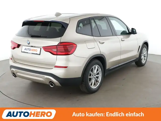 BMW X3 view 6